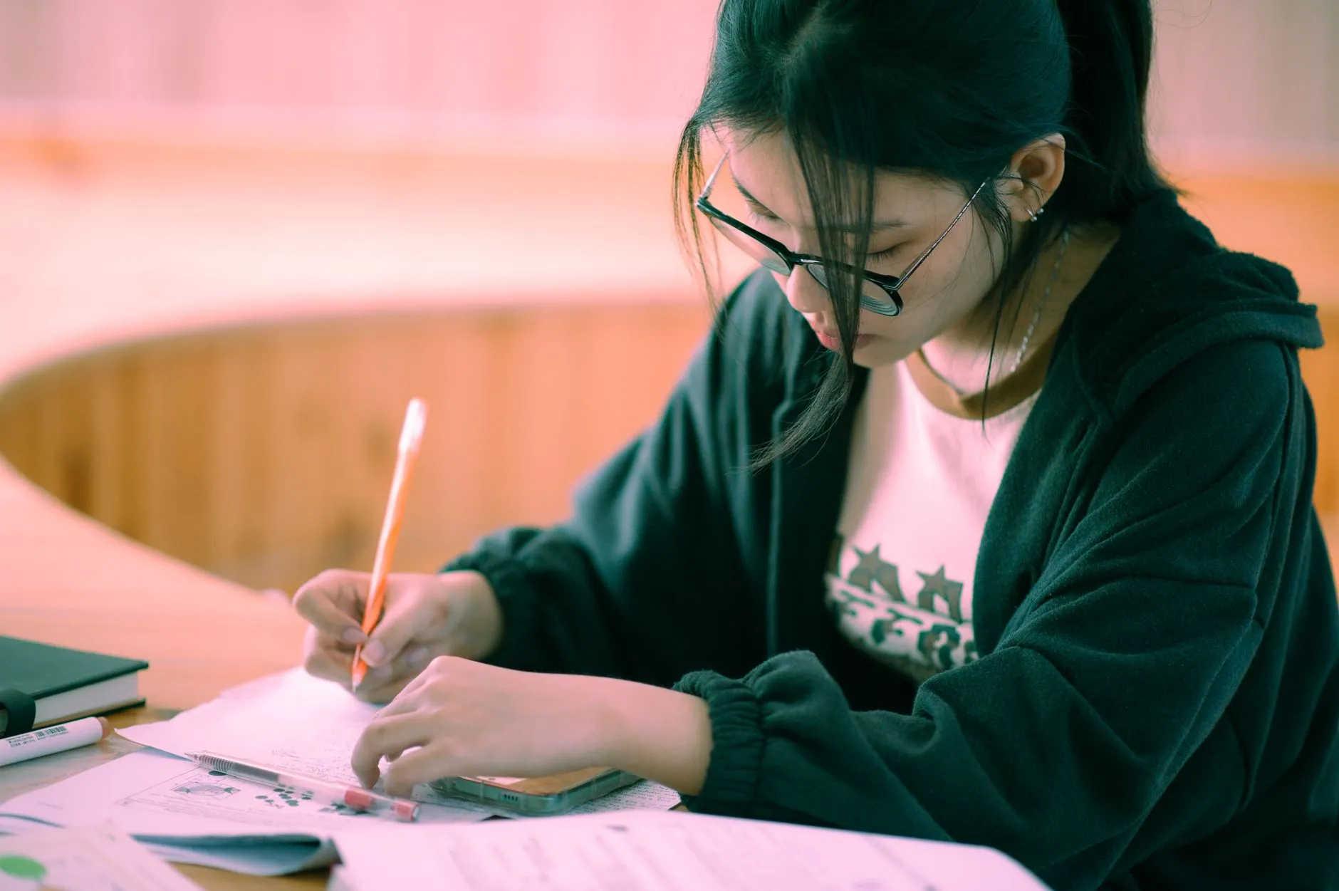 学生近视防控新趋势:四川地区功能型镜片应用观察正文配图 1
